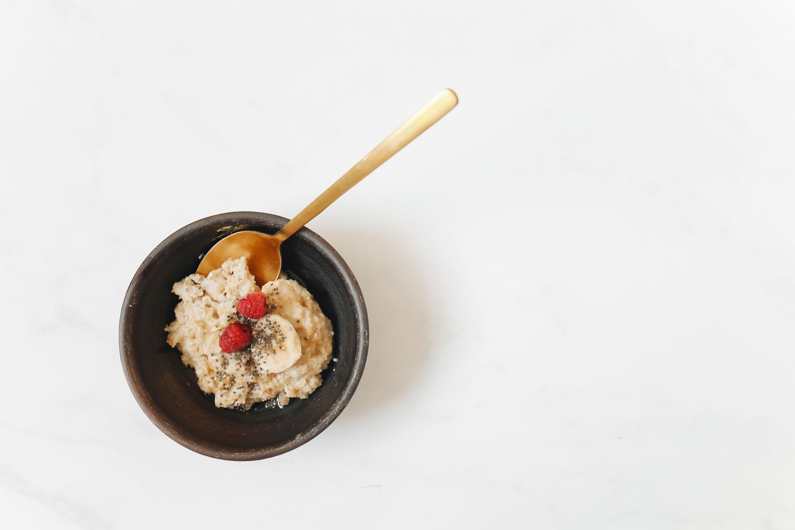 Fibermaxxing high fiber foods with beans oats berries vegetables seeds and whole grains