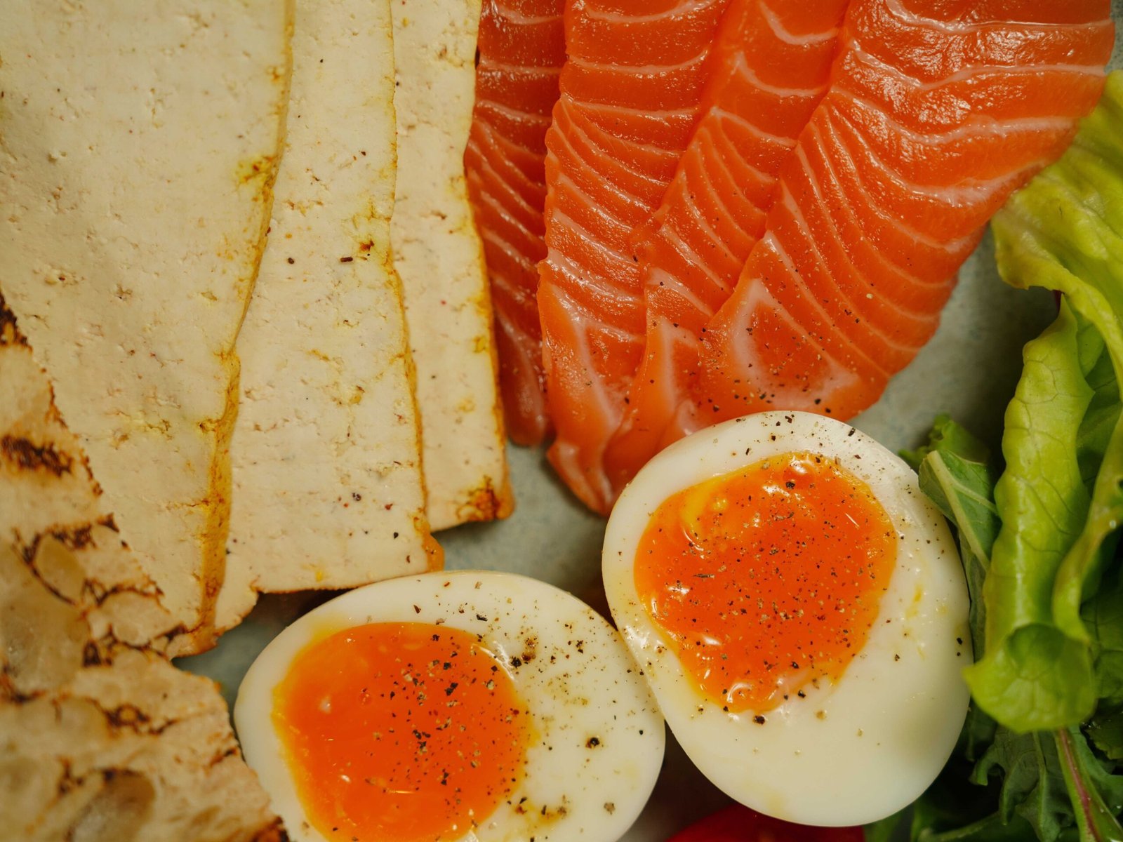 The Complete Guide to Protein: How Much Protein You Need Per Day, Best Foods, Benefits, and High-Protein Meal Ideas