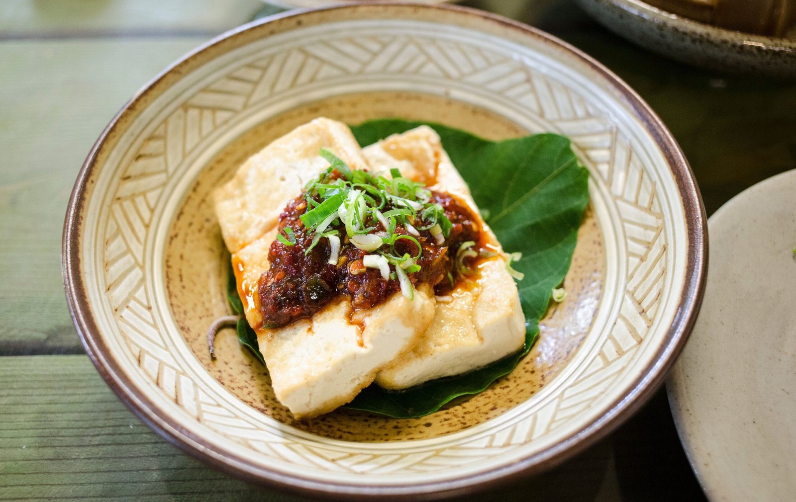 Tempeh vs Tofu Nutrition: Protein, Calories, Fiber and B12