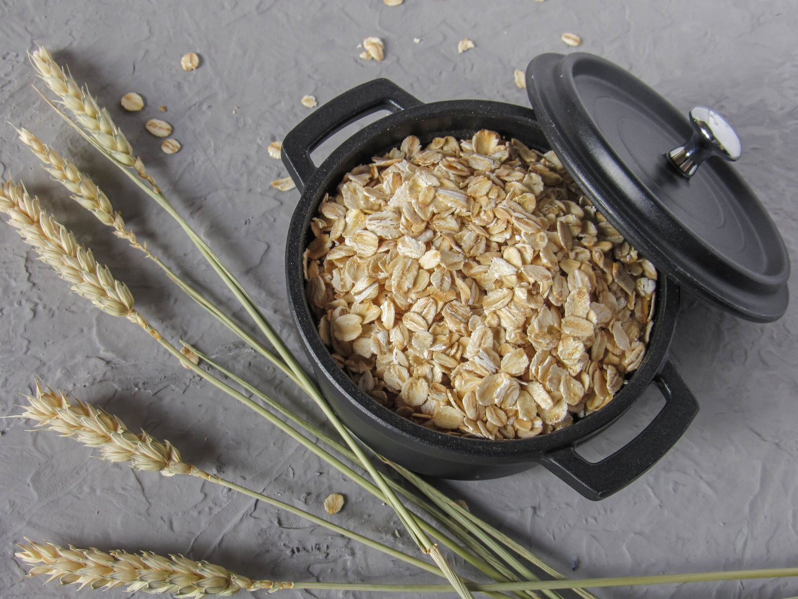 How to Make Overnight Oats: Easy Recipe, Perfect Ratio & 15 Healthy Flavors